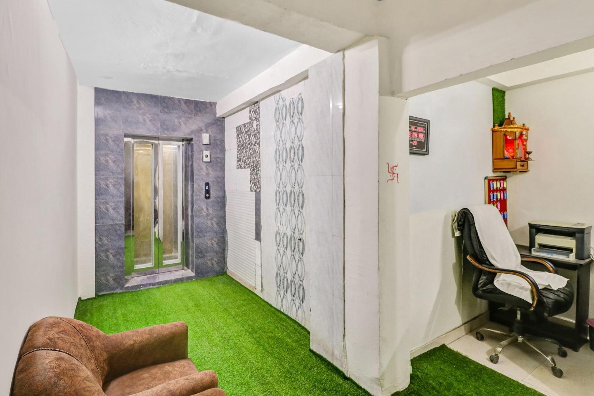 Super Capital O Moody Inn Δελχί Εξωτερικό φωτογραφία